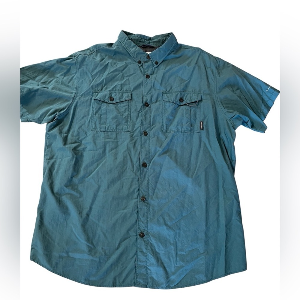 Columbia Men's Teal Button Down Shirt. XL. Lightweight. Spring Summer